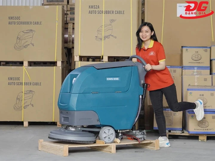 thuê máy chà sàn công nghiệp