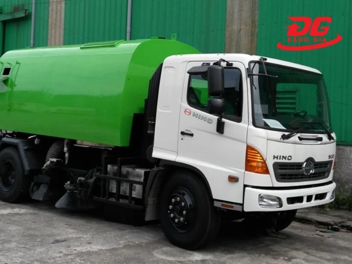 Top 6+ Xe quét hút rác Hino: Mạnh mẽ, Đa năng nhất 2026