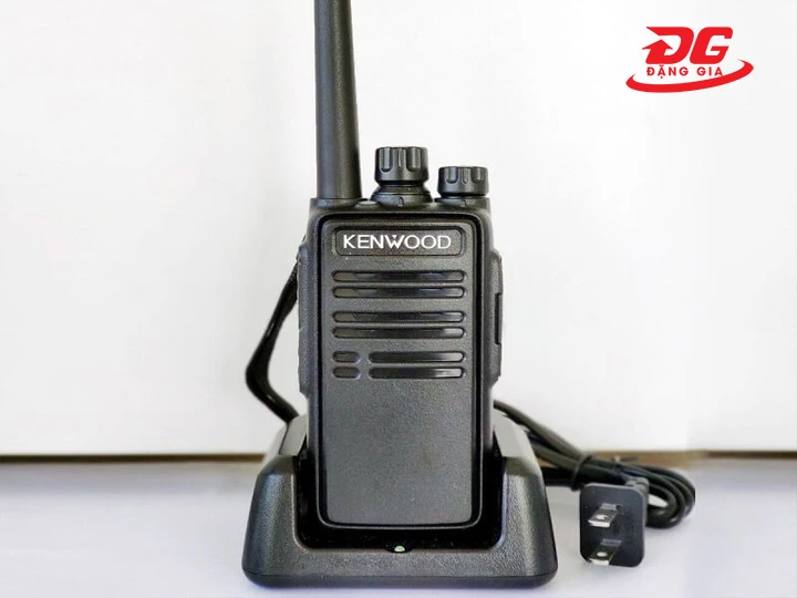 Bộ đàm cầm tay Kenwood TK 360 chống nhiễu