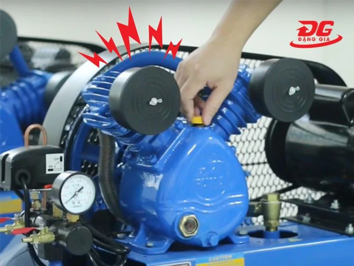 Đầu nén phát ra tiếng to bất thường