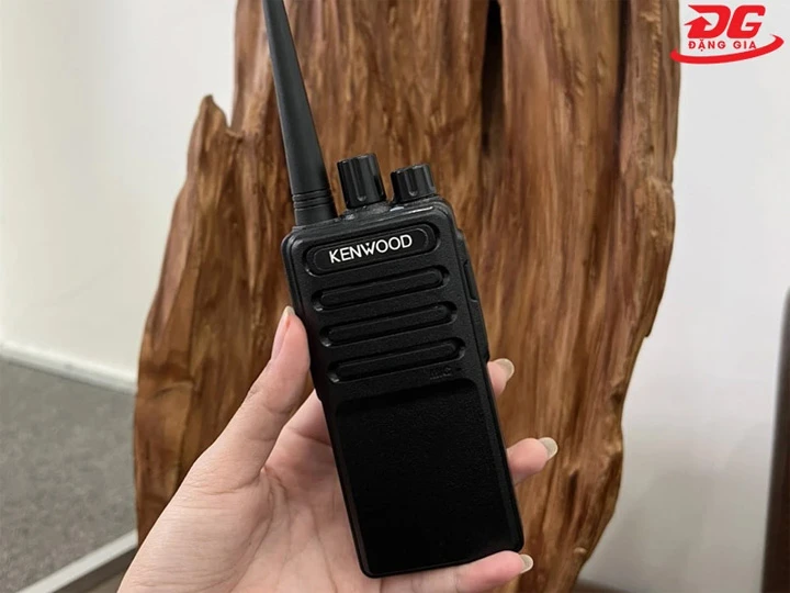 bộ đàm cầm tay Kenwood TK-3520 nhỏ gọn