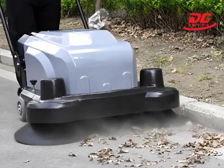 Xe quét rác Kumisai KMS-3A với hiệu suất làm việc vượt trội