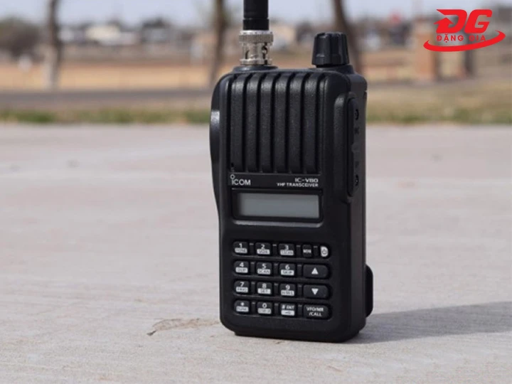 Máy bộ đàm iCOM V80