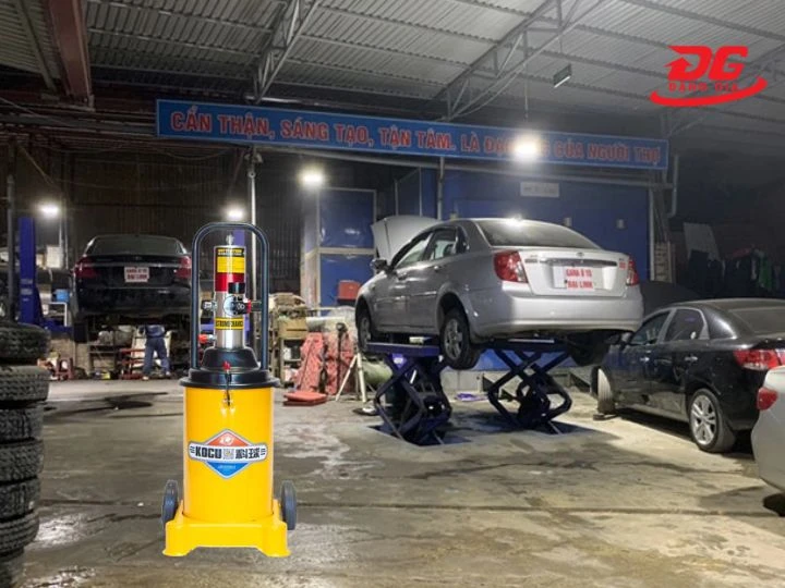 Máy bơm mỡ ô tô bằng khí nén dân dụng