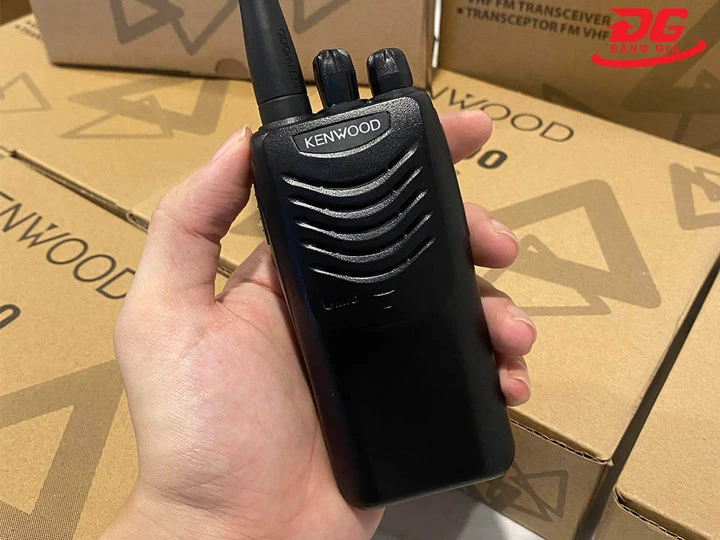 bộ đàm cầm tay Kenwood TK-U100 nhỏ gọn