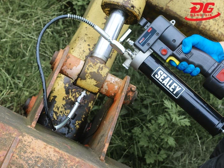 máy bơm mỡ điện 12V hiệu quả