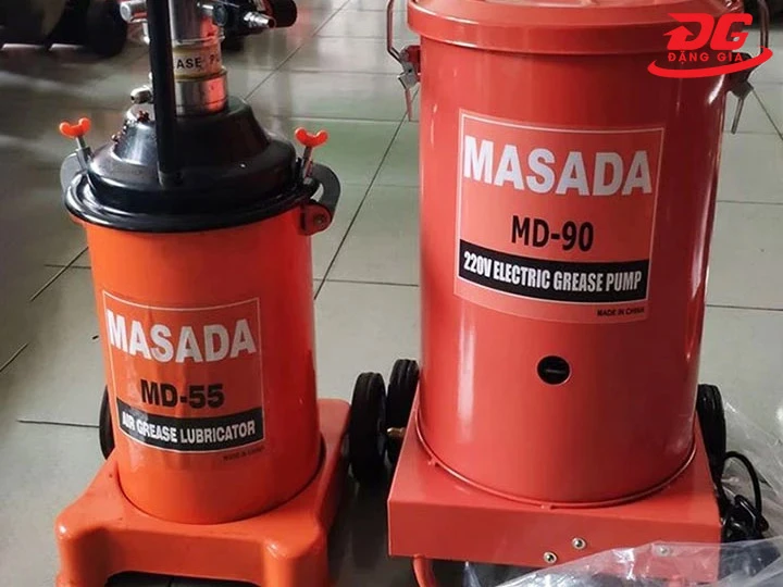 Chọn máy bơm mỡ Masada 