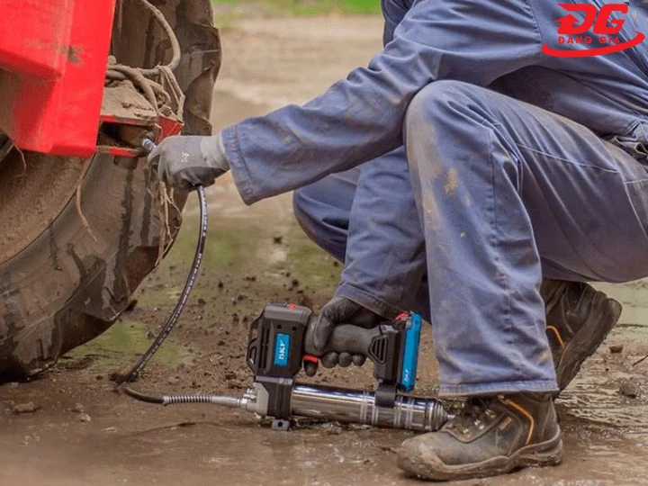 Ứng dụng của súng bơm mỡ SKF trong thực tế