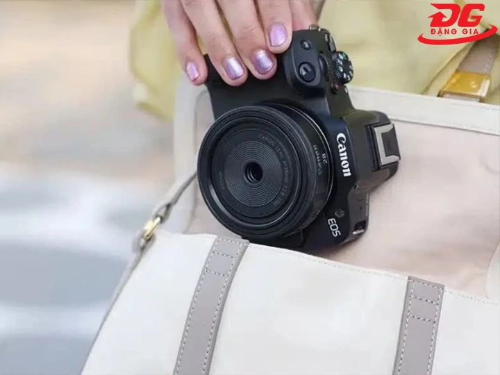 đậy nắp lens ống kính