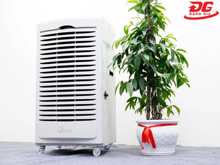 máy hút ẩm ngưng tụ