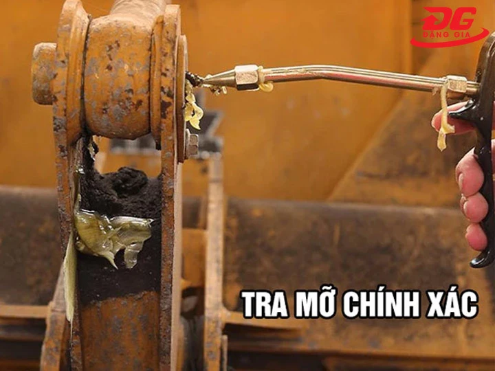 Máy bơm mỡ dùng chân Kocu GZ-6J 12 lít chính xác