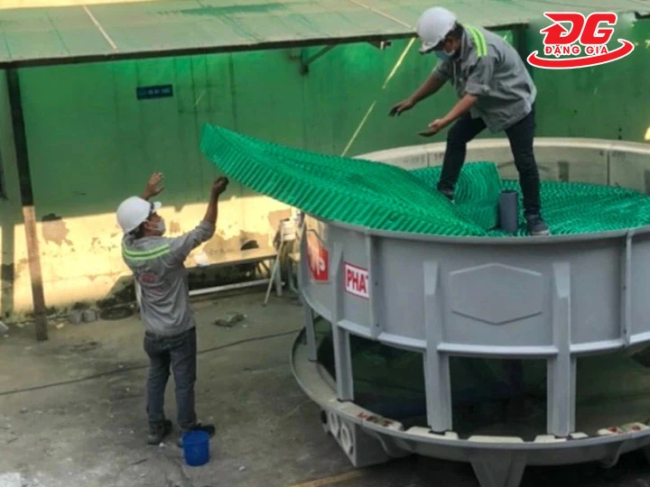 Lắp đặt Tấm tản nhiệt dùng cho Tháp giải nhiệt SHINWA