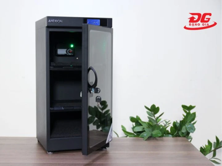 Tủ chống ẩm Andbon với khả năng hút ẩm ổn định