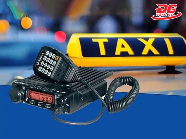 Bộ đàm taxi là gì? Cấu tạo, cách hoạt động & model tốt
