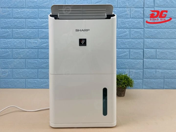 Máy hút ẩm không khí Sharp với nhiều chế độ tiện ích