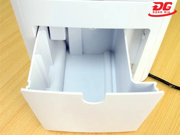 Khay chứa nước máy hút ẩm FujiE HM-630EC