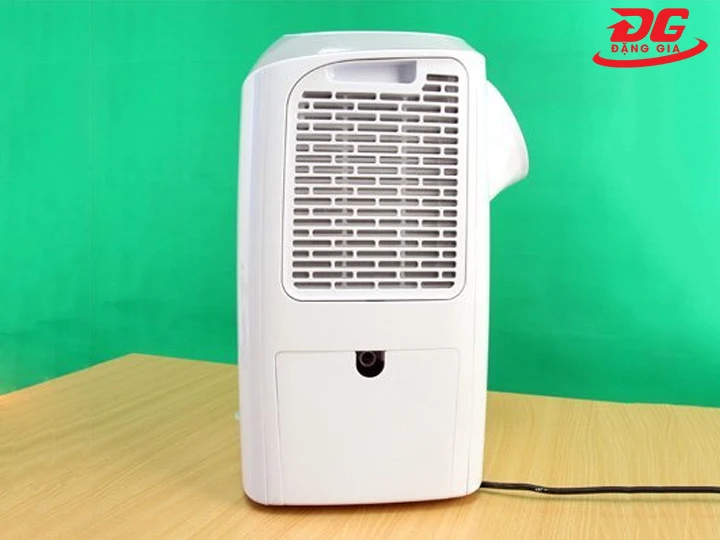 Mặt sau máy hút ẩm FujiE HM-630EC