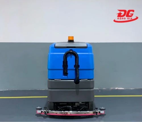 Máy chà sàn ngồi lái Kumisai KMS 160B