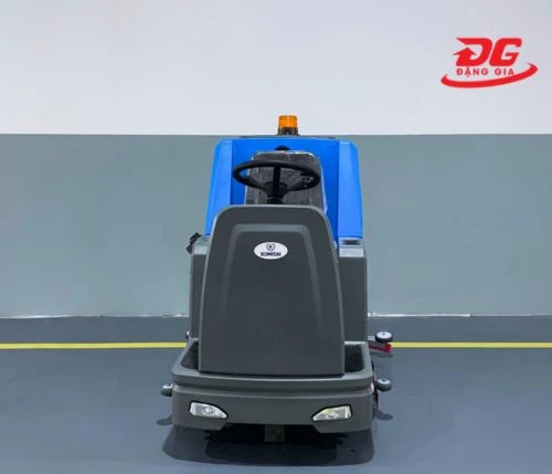 Máy chà sàn ngồi lái Kumisai KMS 160B