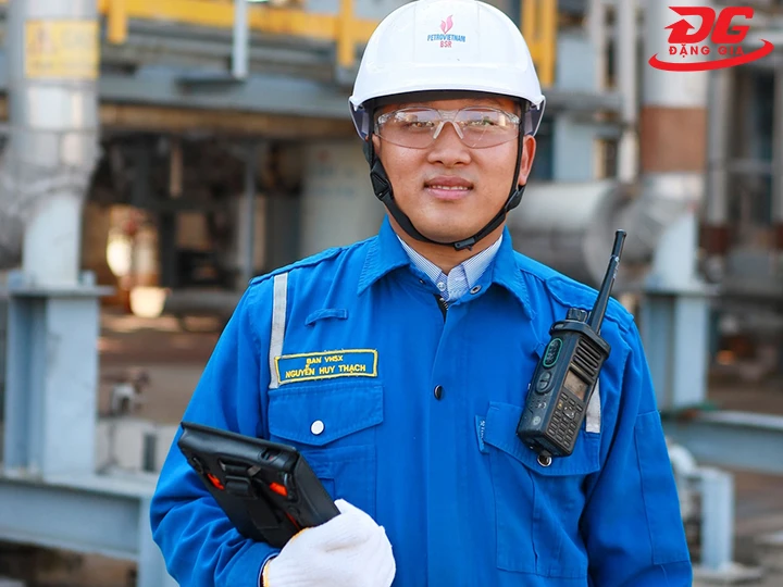 hạn chế của bộ đàm UHF