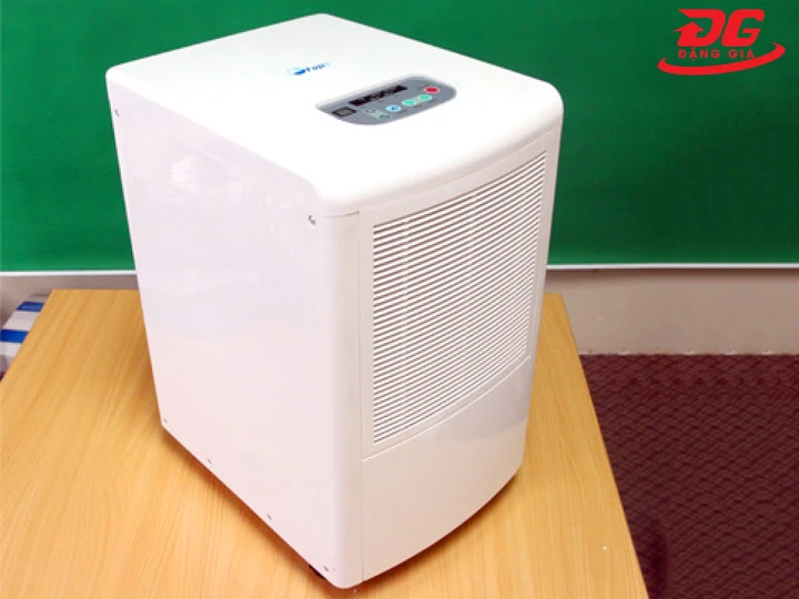 Máy hút ẩm không khí Fujie HM-630E