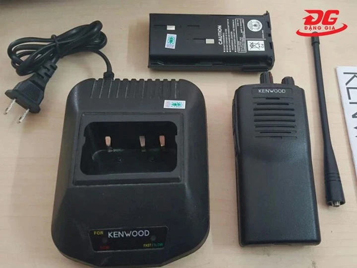 nguồn năng lượng Bộ đàm cầm tay Kenwood TK-3107