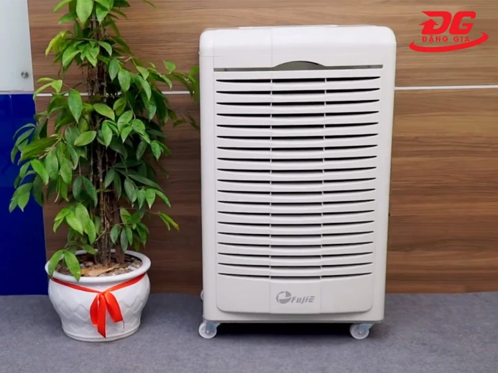 máy hút ẩm công nghiệp Fujie HM-690EB