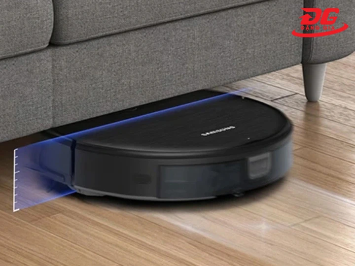 Robot hút bụi Nhật Bản nhỏ gọn