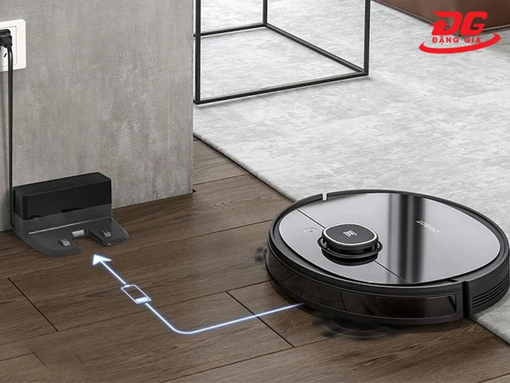 Robot hút bụi Nhật Bản tự đi về sạc