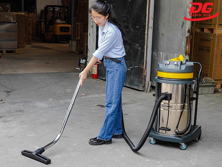 cách dùng máy hút bụi tránh bị yếu
