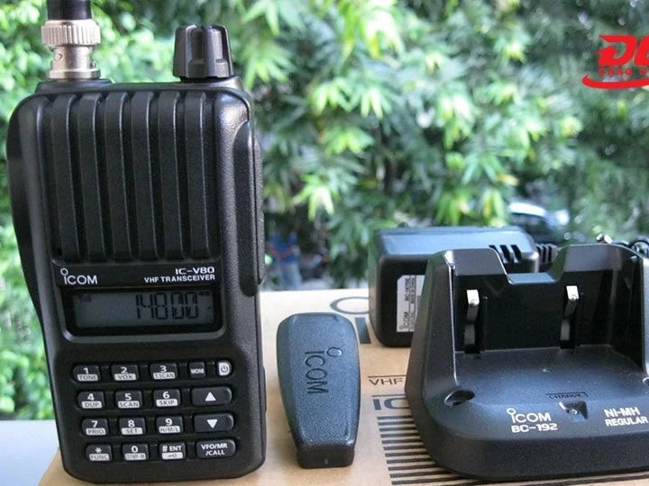 Bộ đàm không dây Icom IC-V80