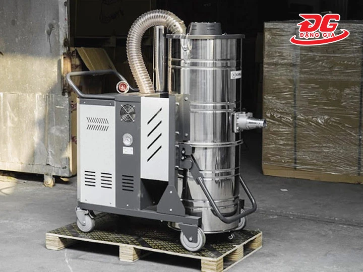 Máy hút bụi nhà xưởng 4000W Kumisai KMS 400