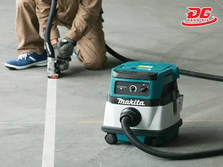 Máy hút bụi chạy pin Makita