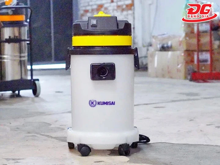 Máy hút bụi 1800W Kumisai KMS 30S