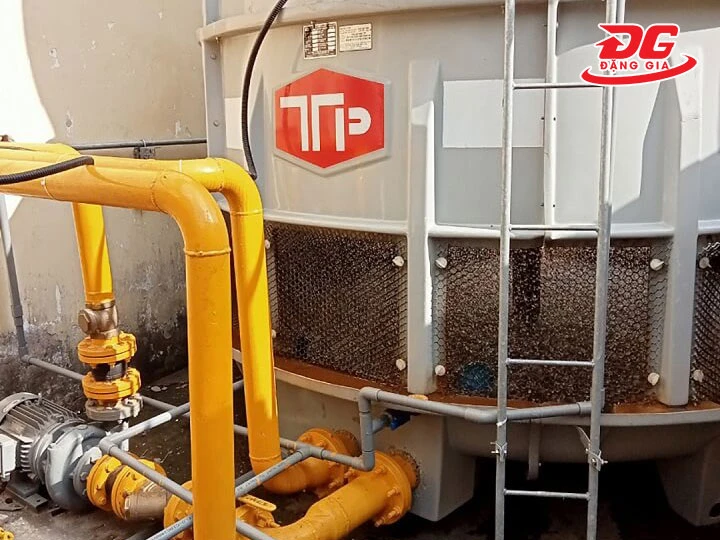 Vệ sinh tháp giải nhiệt trong nhà máy