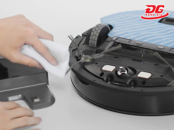 Robot phát tiếng ồn lớn bất thường