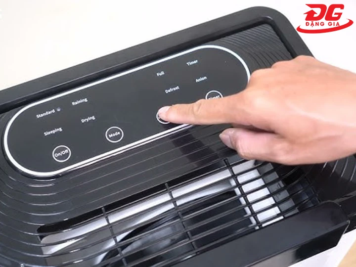 sử dụng máy hút ẩm Airplus