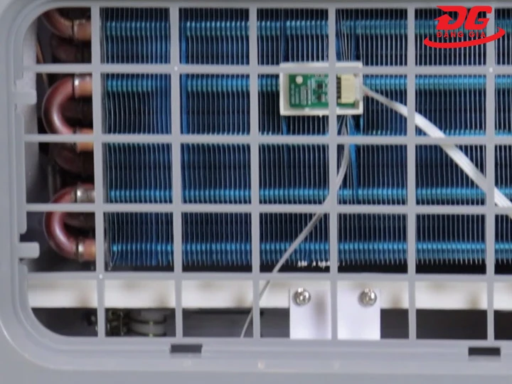 Dàn lạnh máy hút ẩm công nghiệp Fujie HM-700DN