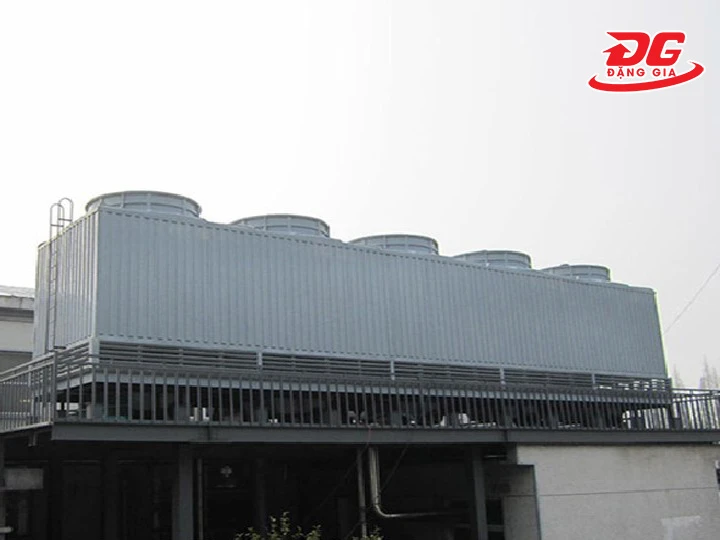 Tháp tản nhiệt kín dòng chảy chéo