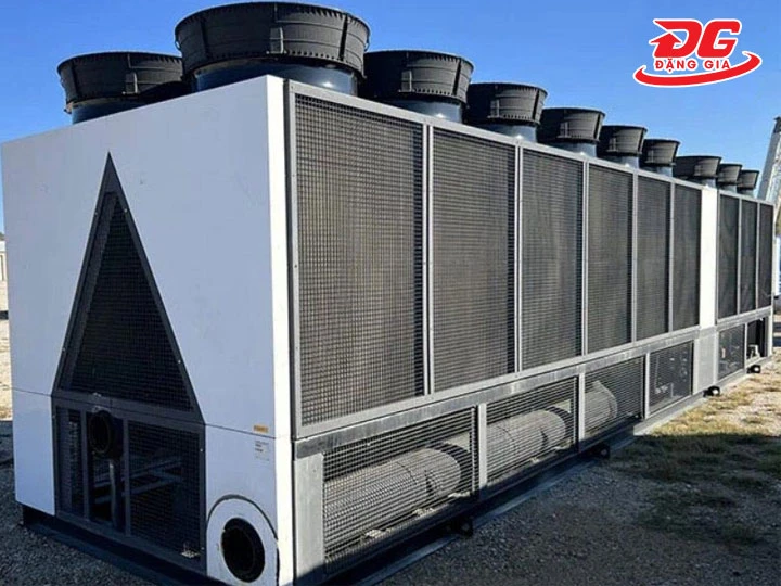Tháp giải nhiệt gió đối lưu cưỡng bức kiểu quạt đẩy