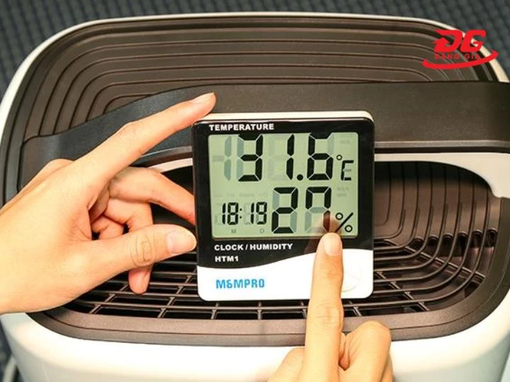 Khi độ ẩm vượt ngưỡng 60% thì hãy dùng máy hút ẩm