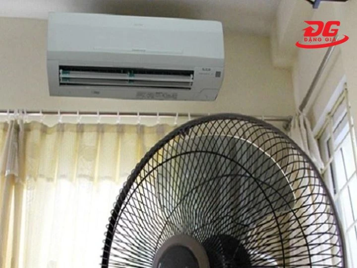 sử dụng điều hoà kết hợp với quạt
