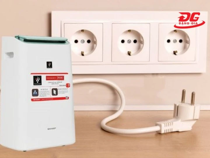 ngắt điện trước khi vệ sinh