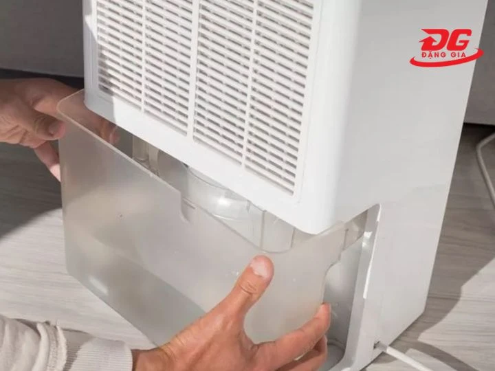 vệ sinh máy theo tần suất định kỳ