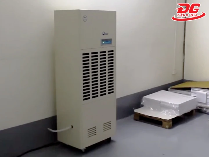 lắp máy hút ẩm Kumisai KMS-168LD