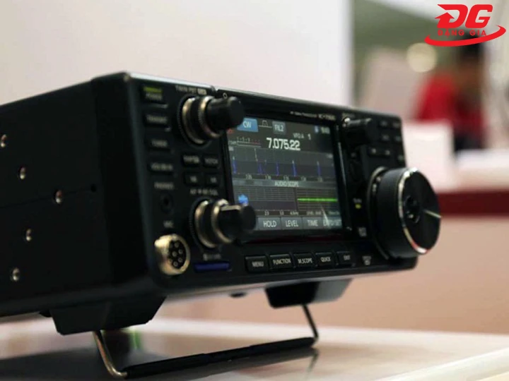 Máy bộ đàm sóng ngắn ICOM IC-7300