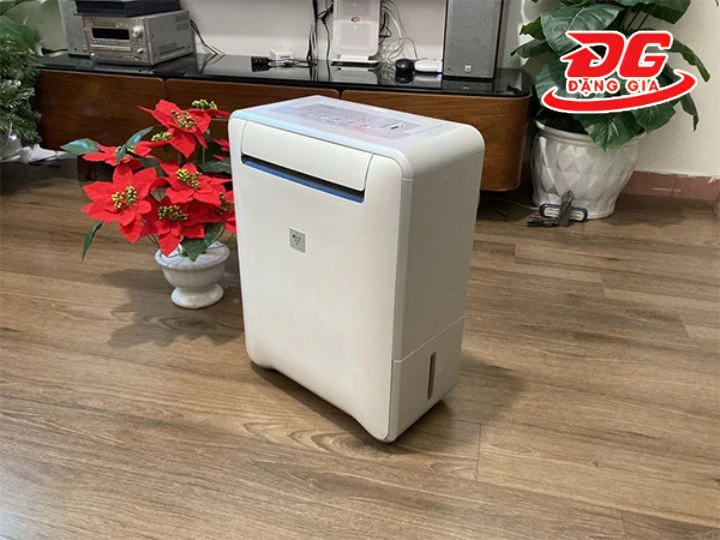 Máy hút ẩm Sharp nội địa Nhật: Cảm biến chính xác