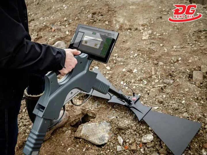 Máy dò tìm kim loại của Đức 3D Gepard GPR OKM