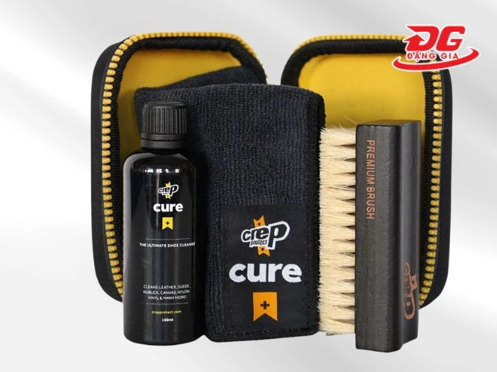 Crep Protect là bàn chải đánh giày chuyên dụng cho dòng sneaker