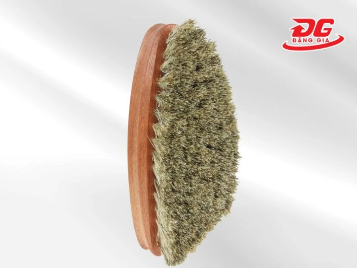 Bàn chải đánh giày Woly đến từ Đức